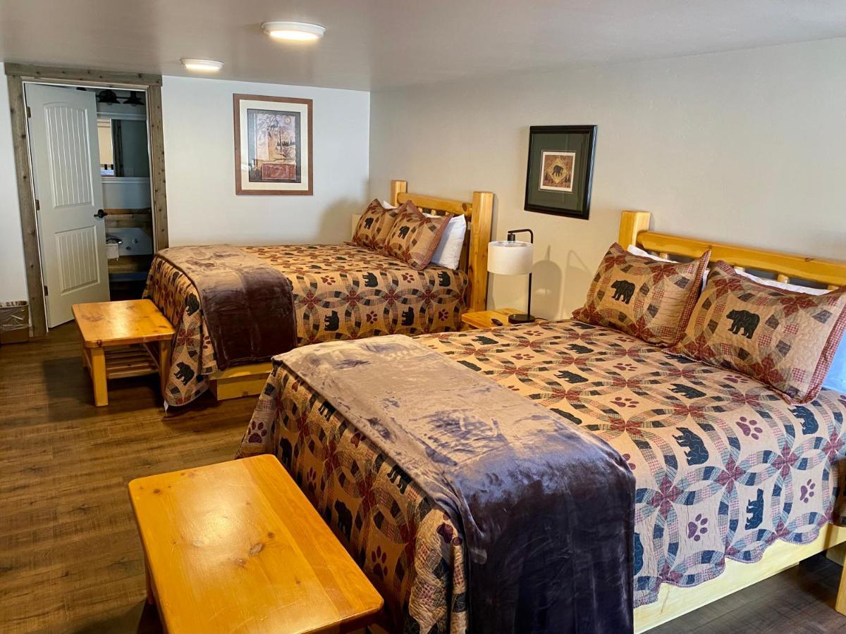 Island Park Lodge Экстерьер фото